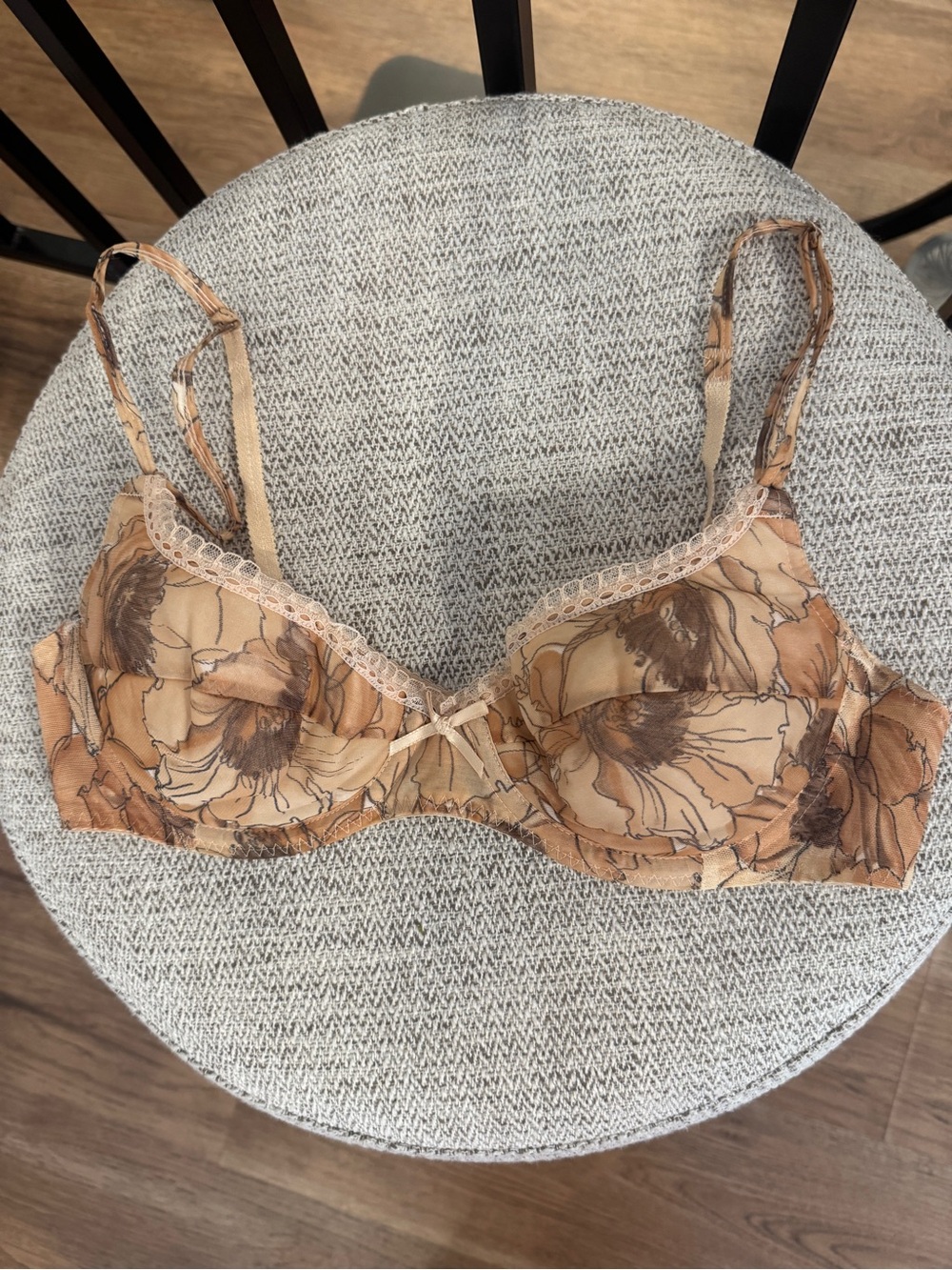 Vintage  Vassarette Tan Floral Print Mesh / Lace Trim Underwire Bra 36B